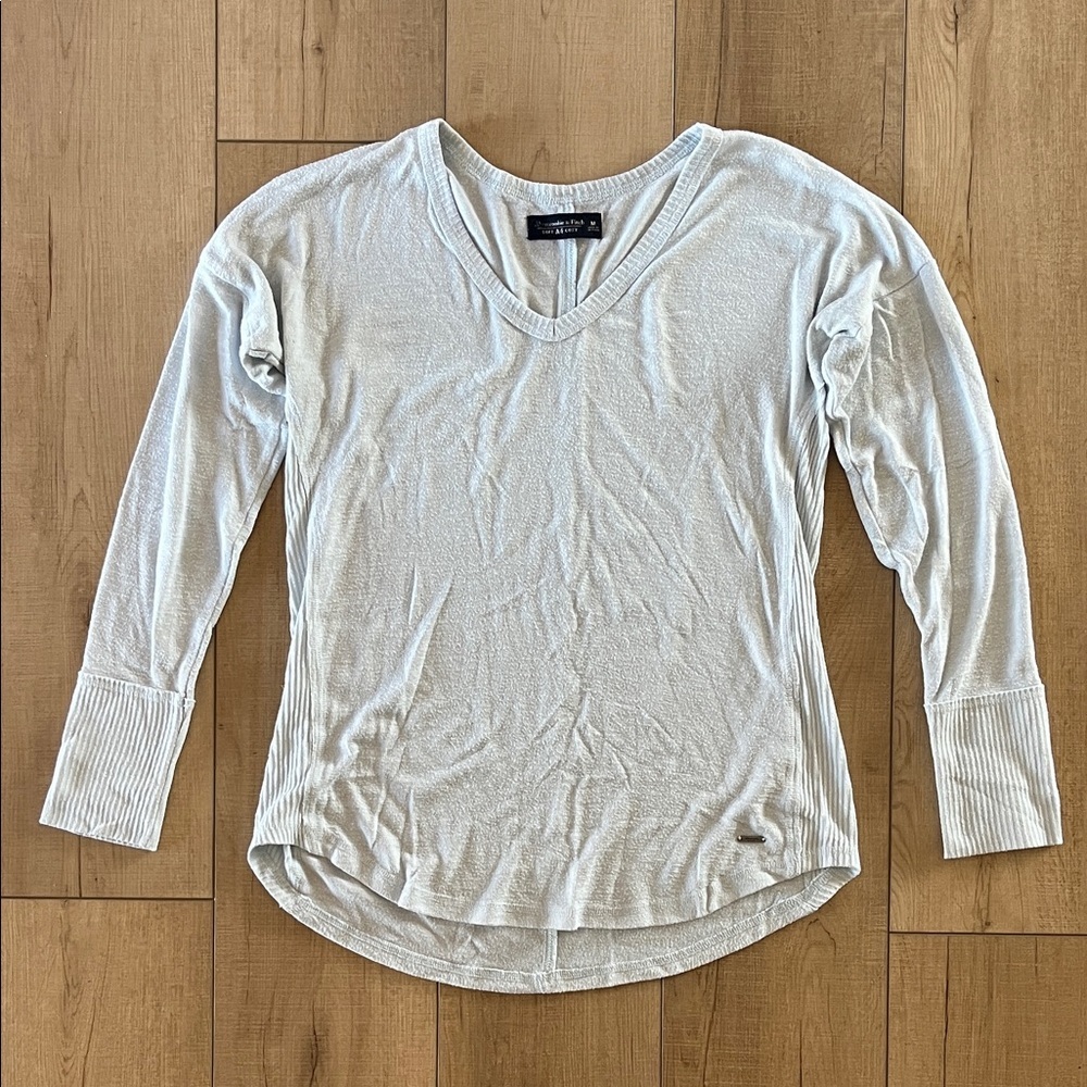Abercrombie & Fitch Women's Light Blue V-Neck Top